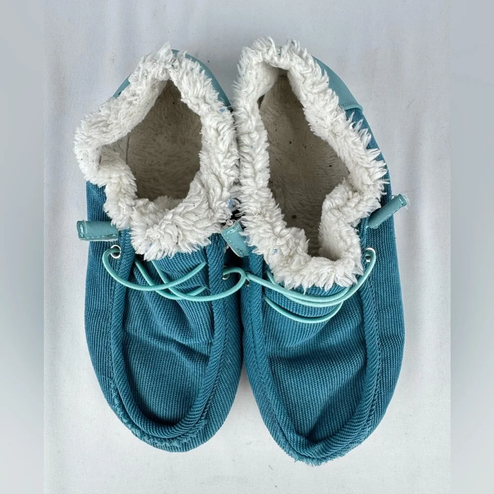 Winter Plush Shoes for Women with Faux Fur Lining - Picture 3 of 7